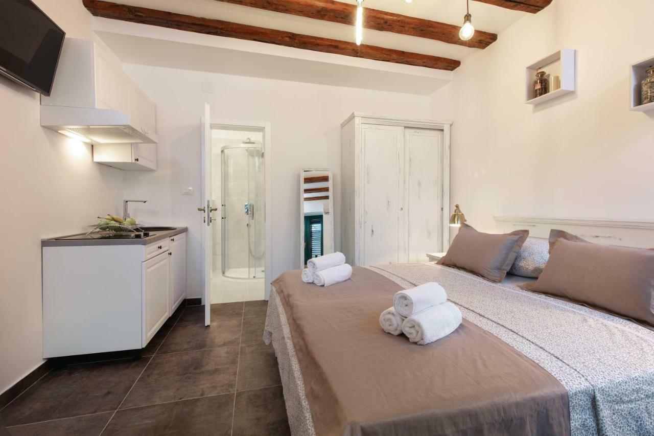 Studio Apartments Insula Split Zewnętrze zdjęcie